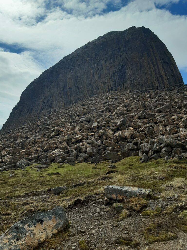 Svava Jónsdóttir (Vaðalfjöll).